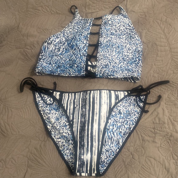 Reversible bikini - Picture 3 of 5